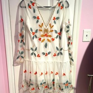 White Floral Baevely Long Sleeve Dress